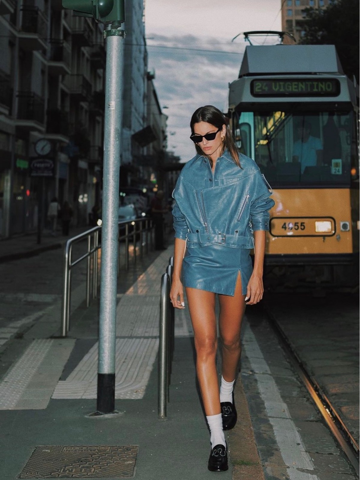 VINTAGE OVERSIZED JACKET 2