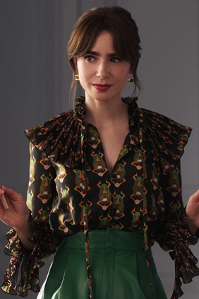 LILY COLLINS