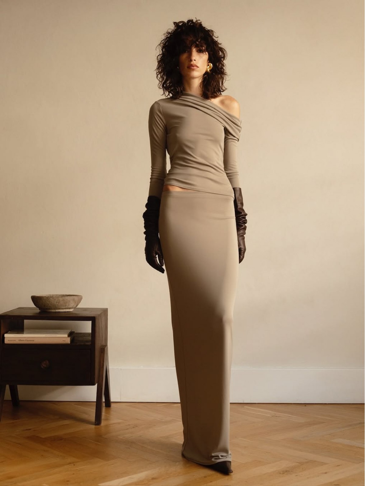LONG GLOVES
